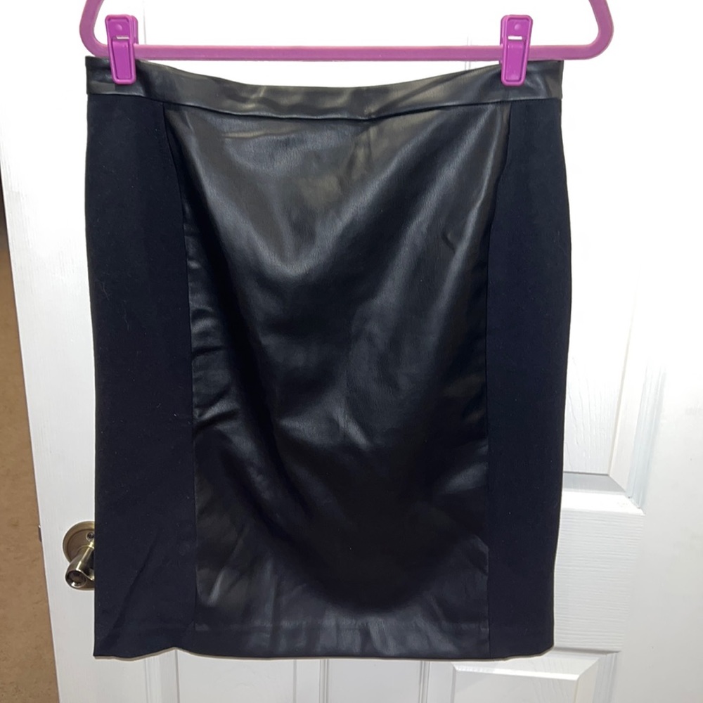 Black skirt